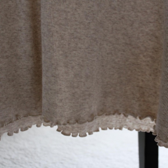 Pretty tank - Picture 3 of 4